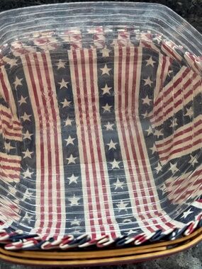 Longaberger Oval Basket Multi Color Star And Stripe And Plastic Liner Excellent